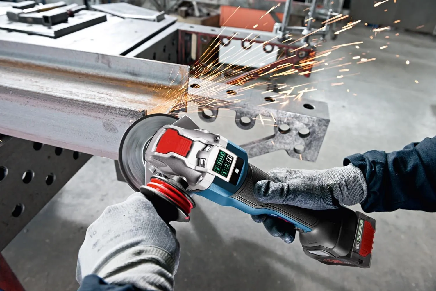 Аккумуляторная угловая шлифовальная машина Bosch GWX 18V-10 PSC Professional 06017B0800