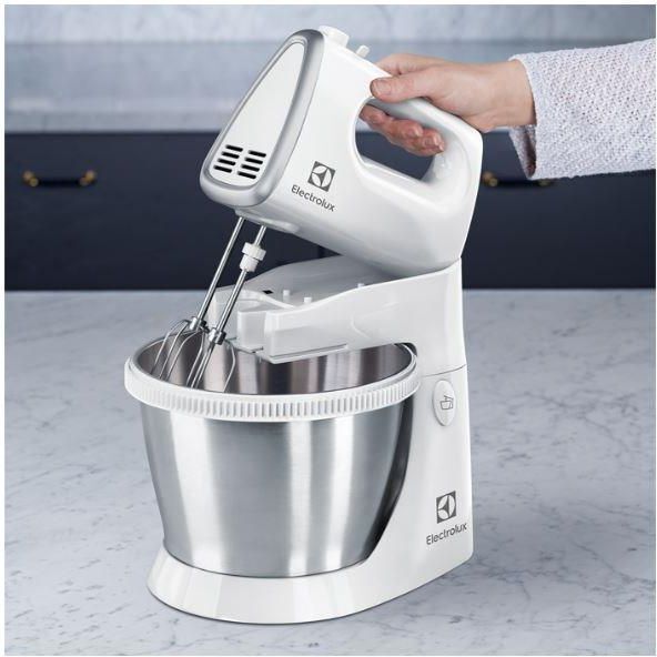 Миксер с чашей Electrolux Love Your Day ESM3300