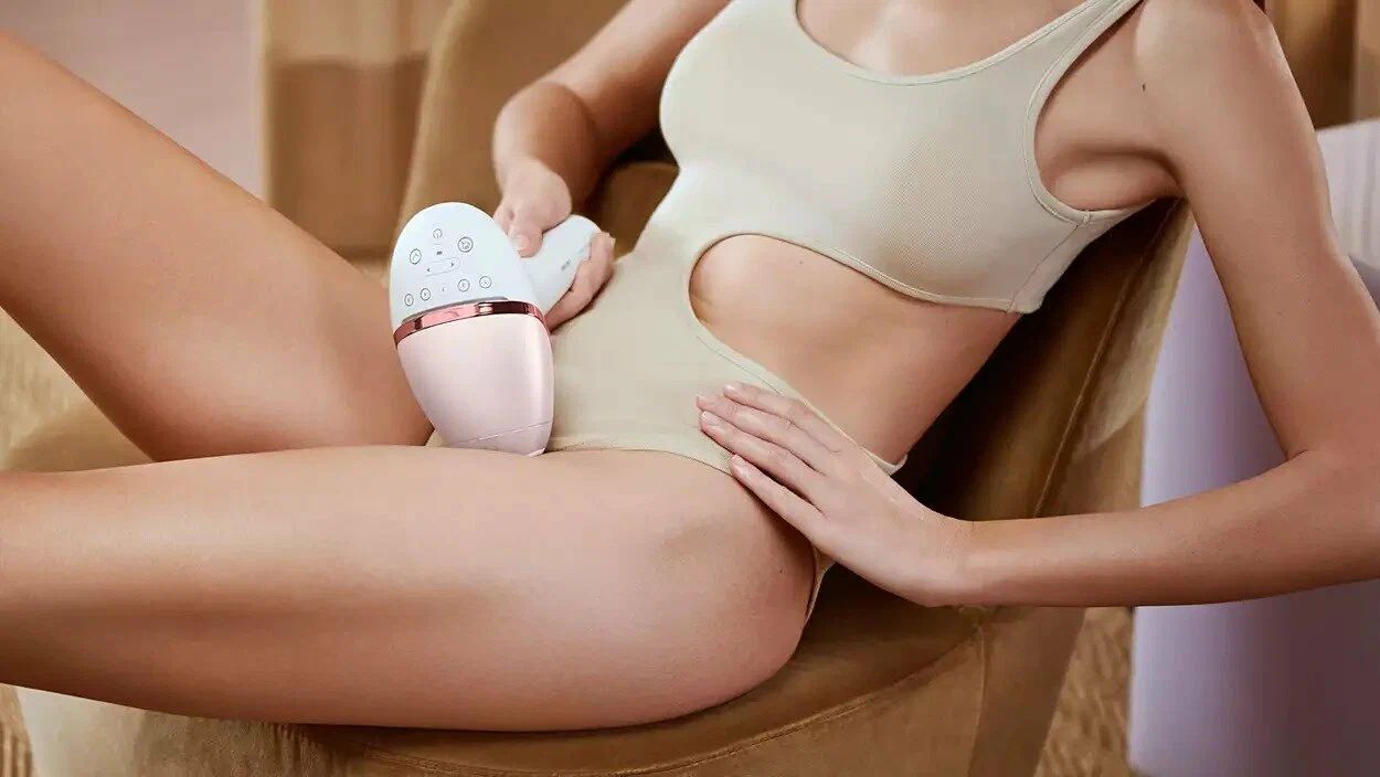 Фотоэпилятор Philips Lumea Prestige BRI 959