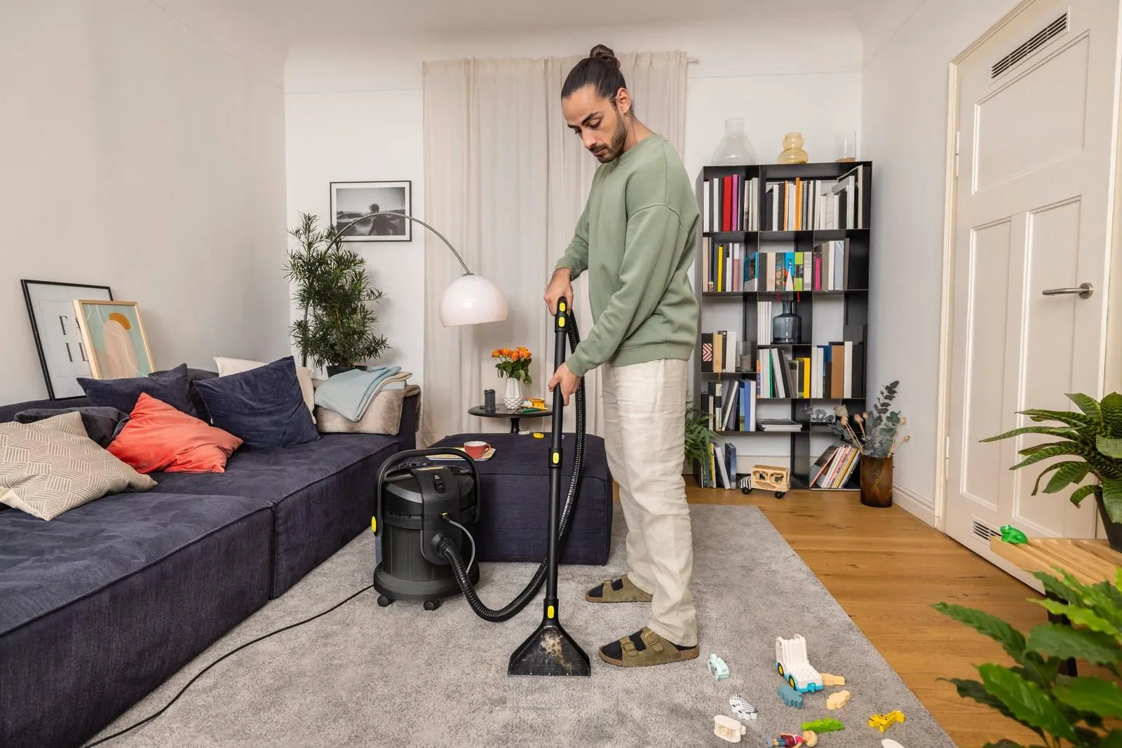 Пылесос KARCHER SE 4 Go!Further 1.081-172.0