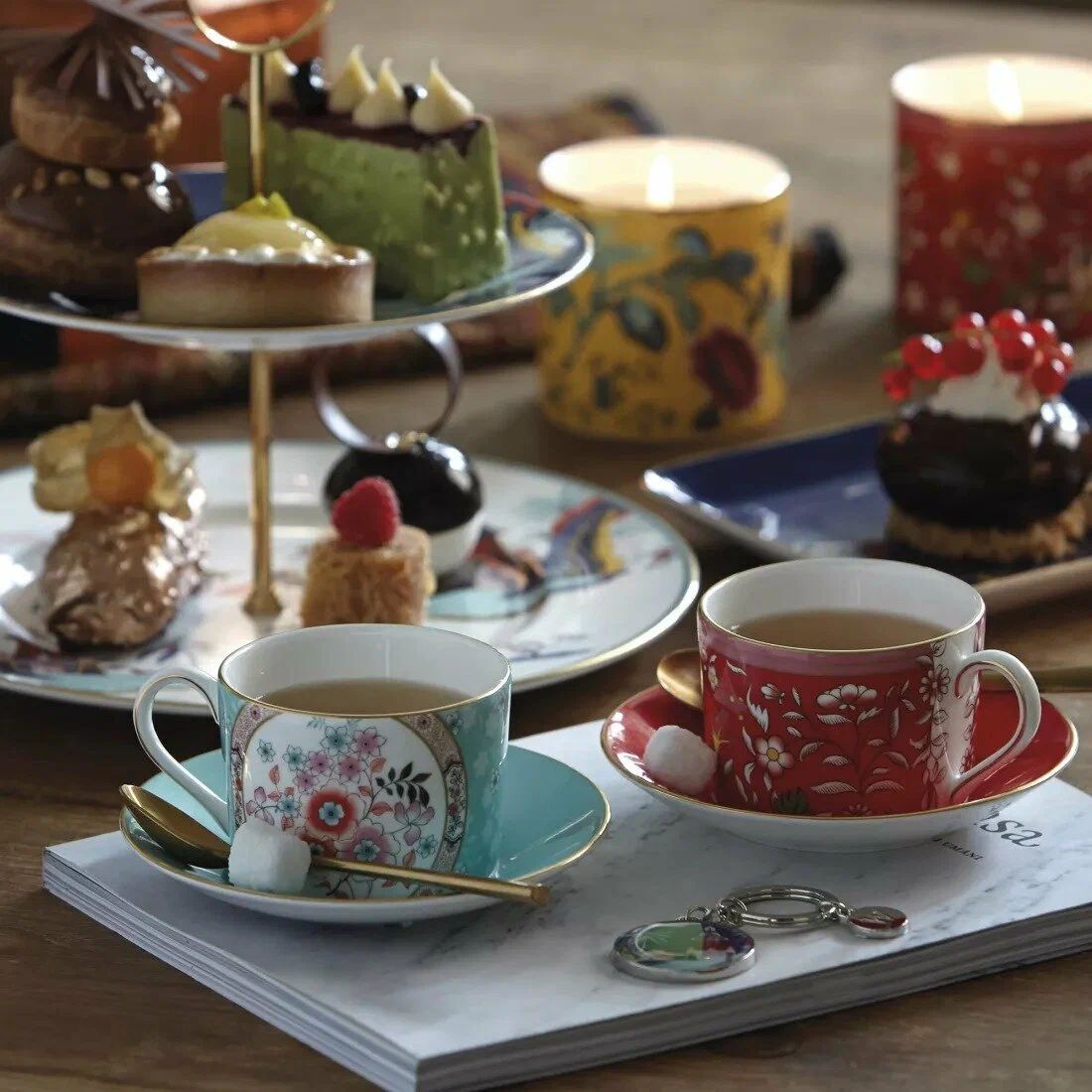 Чайная пара WEDGWOOD Wonderlust Crimson Jewel, 150 мл, костяной фарфор, цвет разноцветный (40031700)