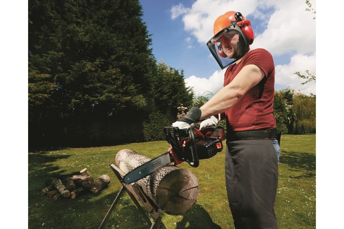 Цепная пила Black & Decker GKC1825L20-QW