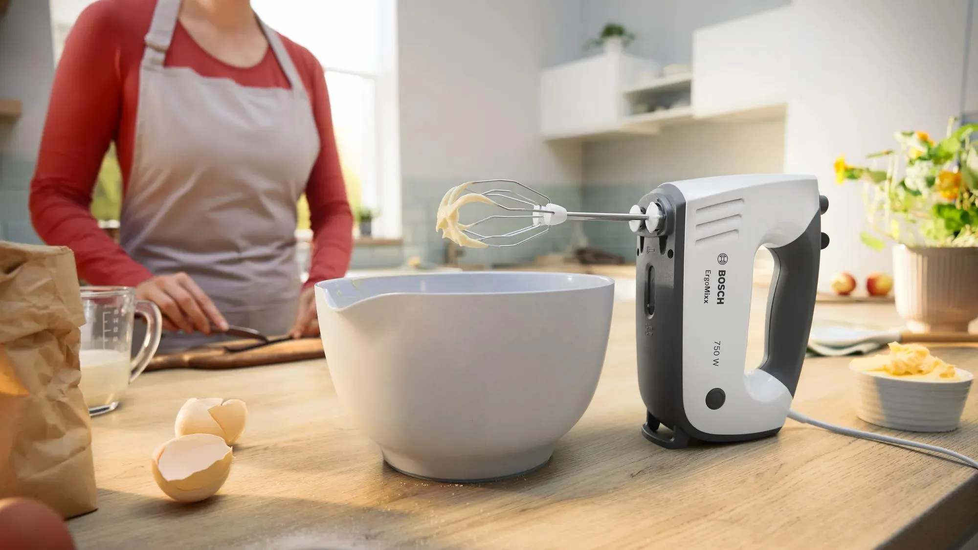 Ручной миксер Bosch ErgoMixx MFQ37470