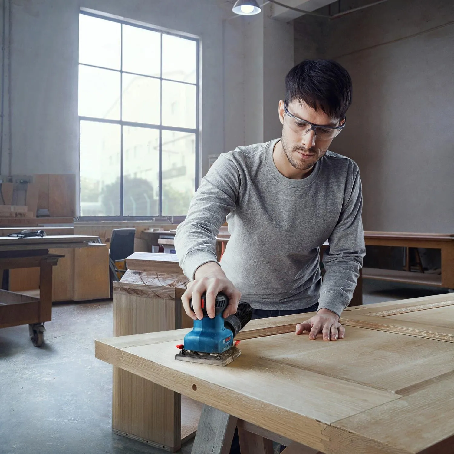 Ленточная шлифовальная машина сетевая Bosch GSS 140 A Professional 06012A8021
