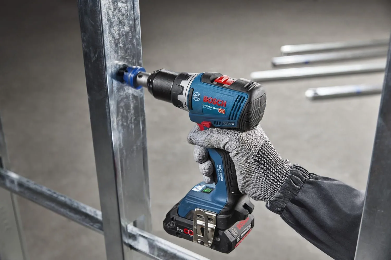 Дрель-шуруповёрт Bosch GSR 18V-65 Professional 06019N3203