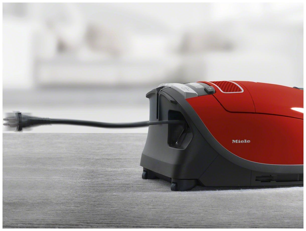 Пылесос Miele Complete C3 Cat & Dog Flex - SGEF5 Mango red