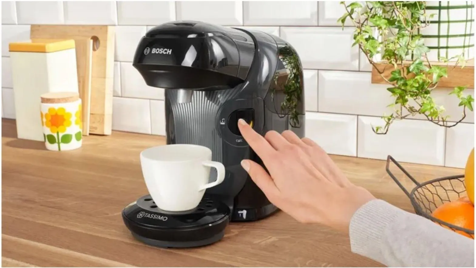 Кофемашина капсульная Bosch Tassimo TAS1102