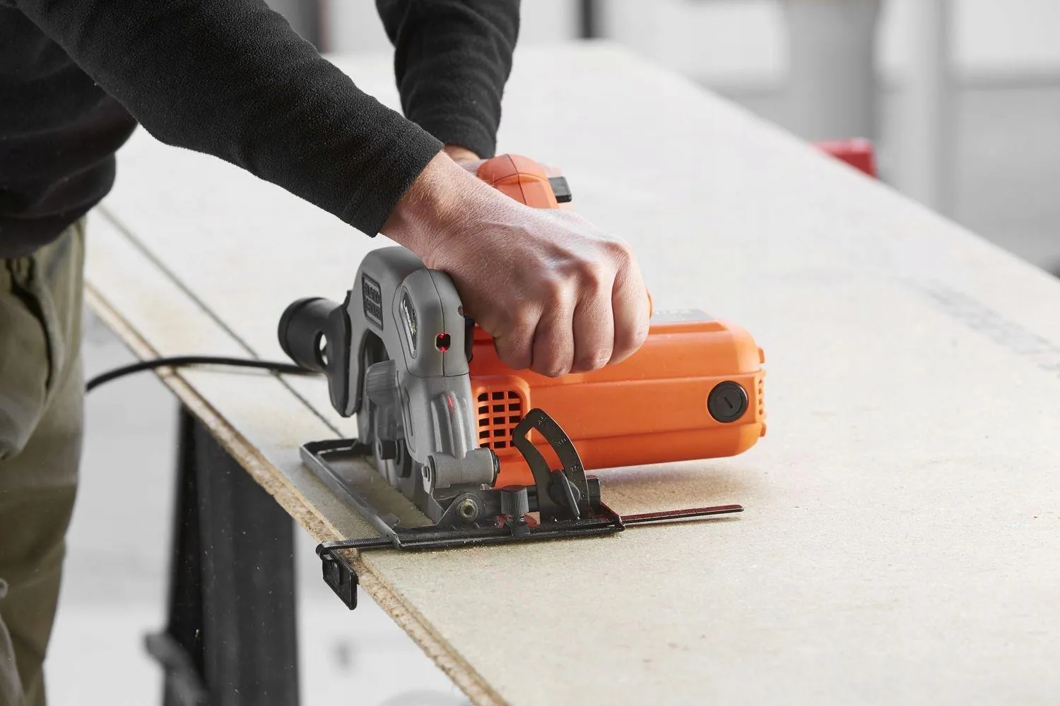 Цепная пила электрическая Black&Decker CS1250LA-QS