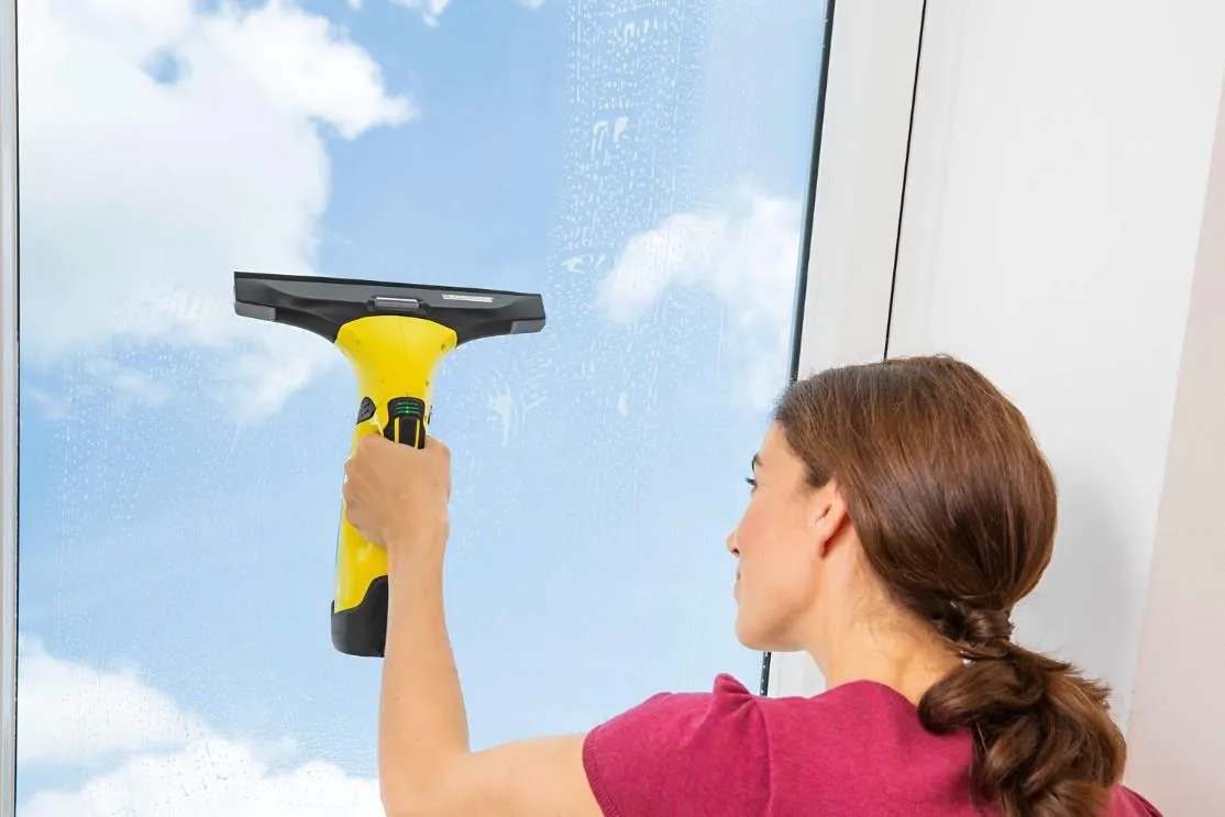 Зарядная станция для аккумуляторов Karcher для стеклоочистителя WV 5 2.633-116.0