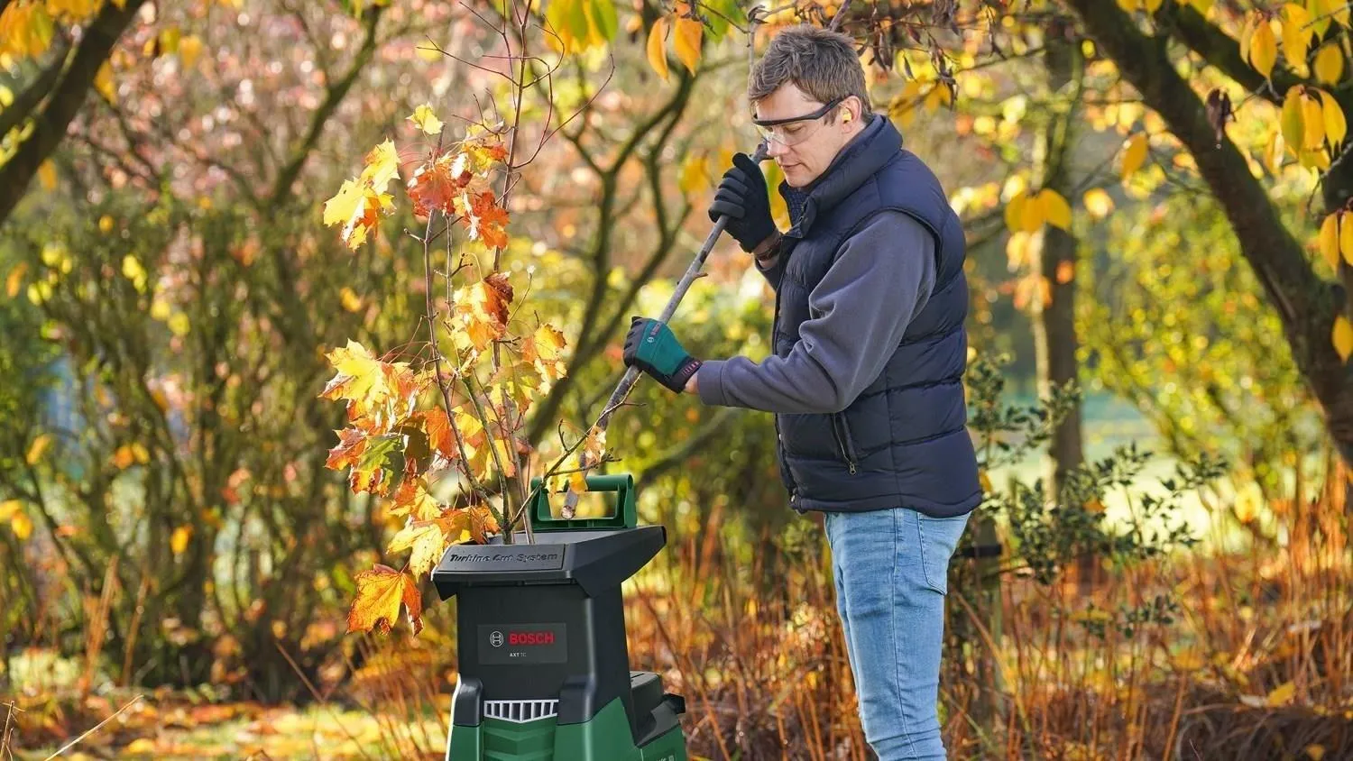 Измельчитель садовый Bosch AXT 25 TC 060080330F