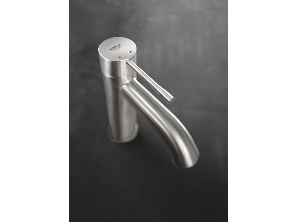 Смеситель для раковины Grohe Essence S 24171DC1