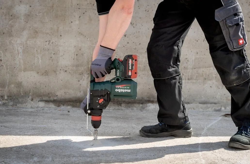 Перфоратор аккумуляторный Metabo KH 18 LTX BL 28 Q без акб и зу
