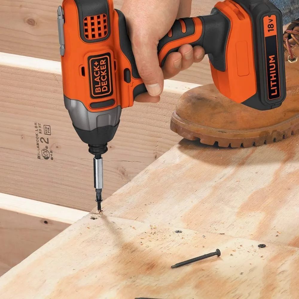 Винтоверт BLACK+DECKER BDCIM18N-XJ