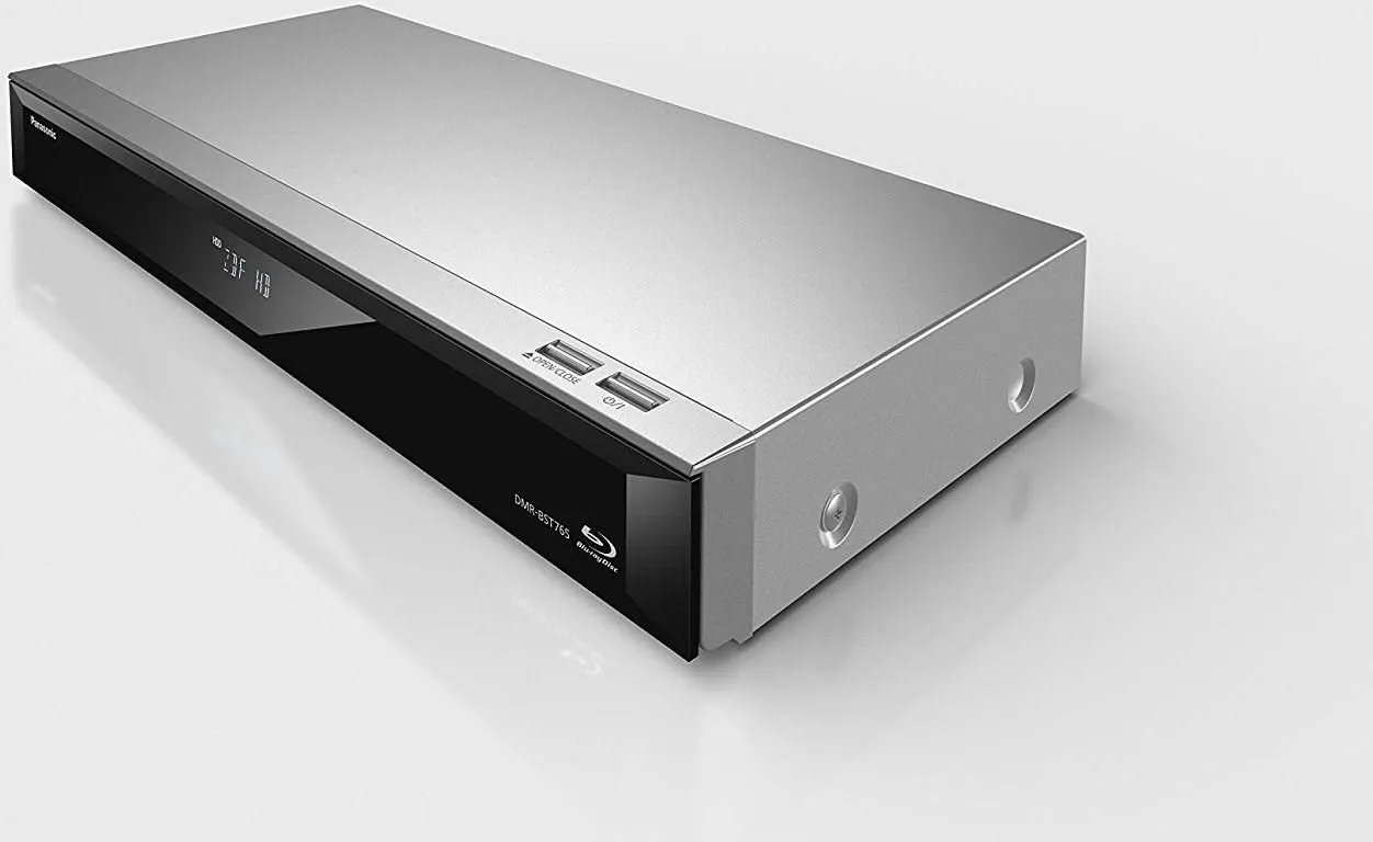 Видеорекордер Panasonic DMR-BST765E серебристый