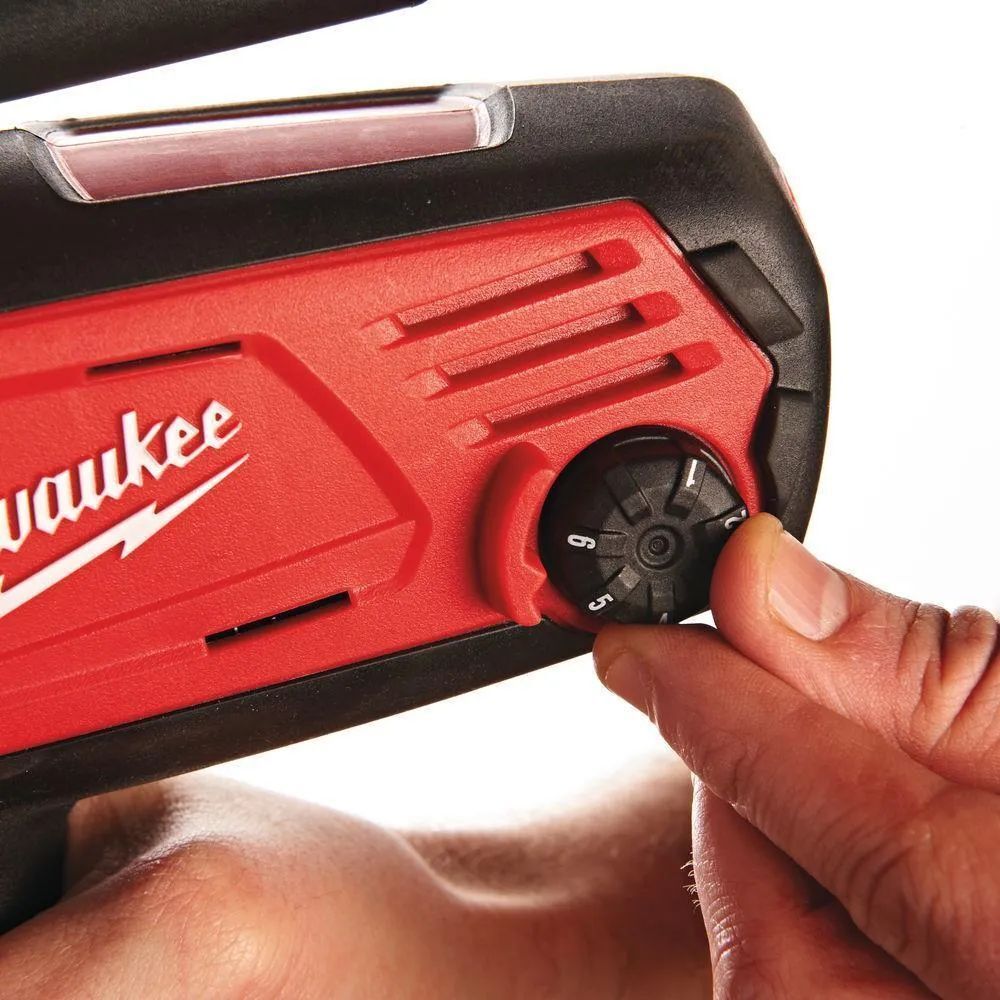 Аккумуляторный пистолет для герметика Milwaukee C18 Pcg/310C0B 4933459637