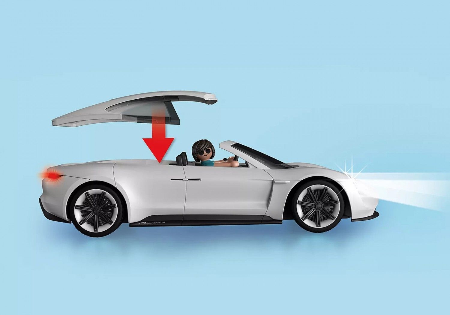 Гоночная машина Playmobil Porsche Mission E 70765, 27.5 см, белый