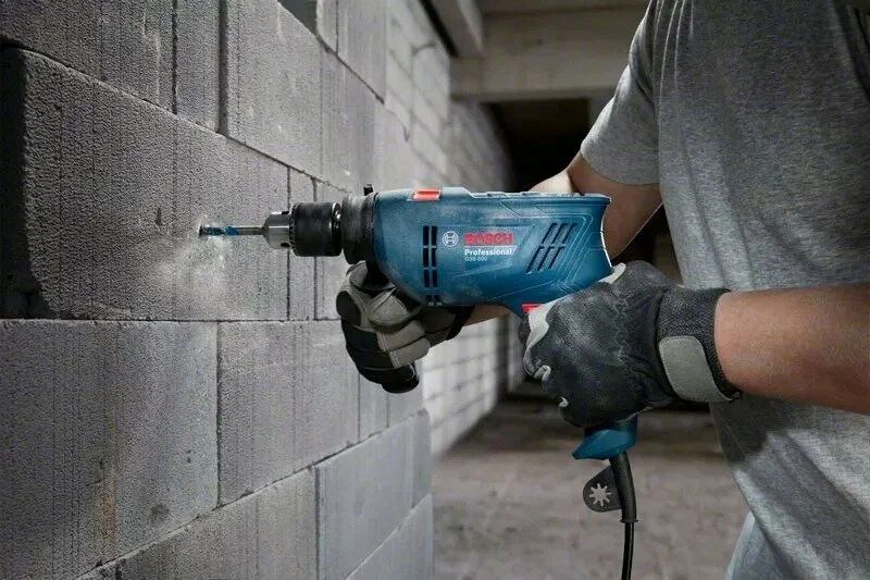 Дрель Bosch GSB 600 Professional 6011A0320