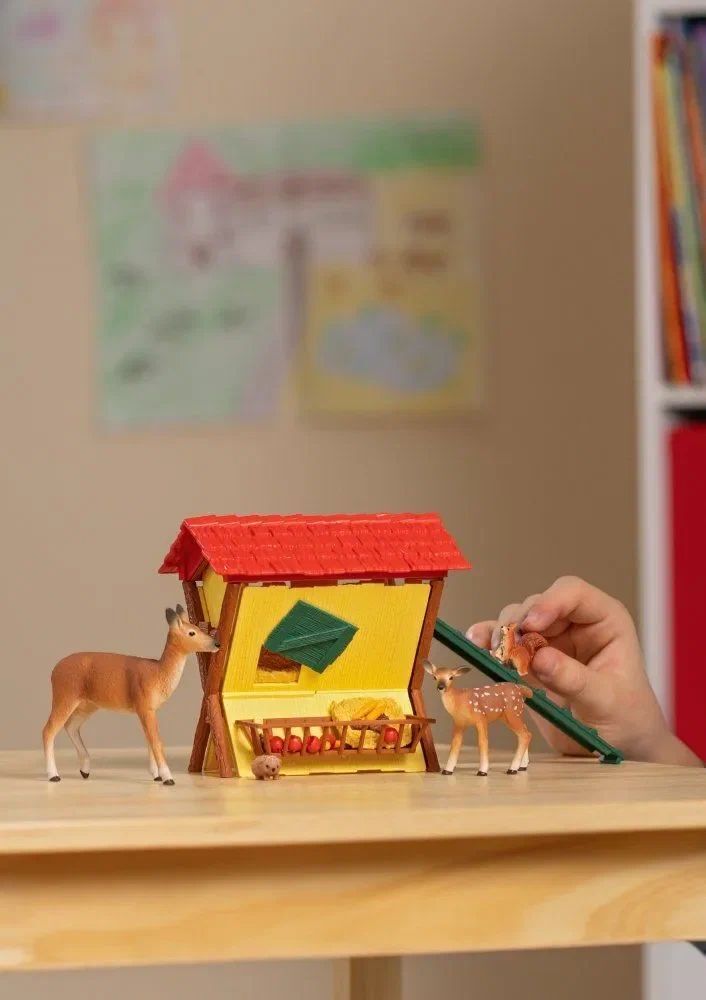 Фигурки Schleich Farm World - Кормление лесных животных - кормушка для оленей- Шляйх Ферма 42658