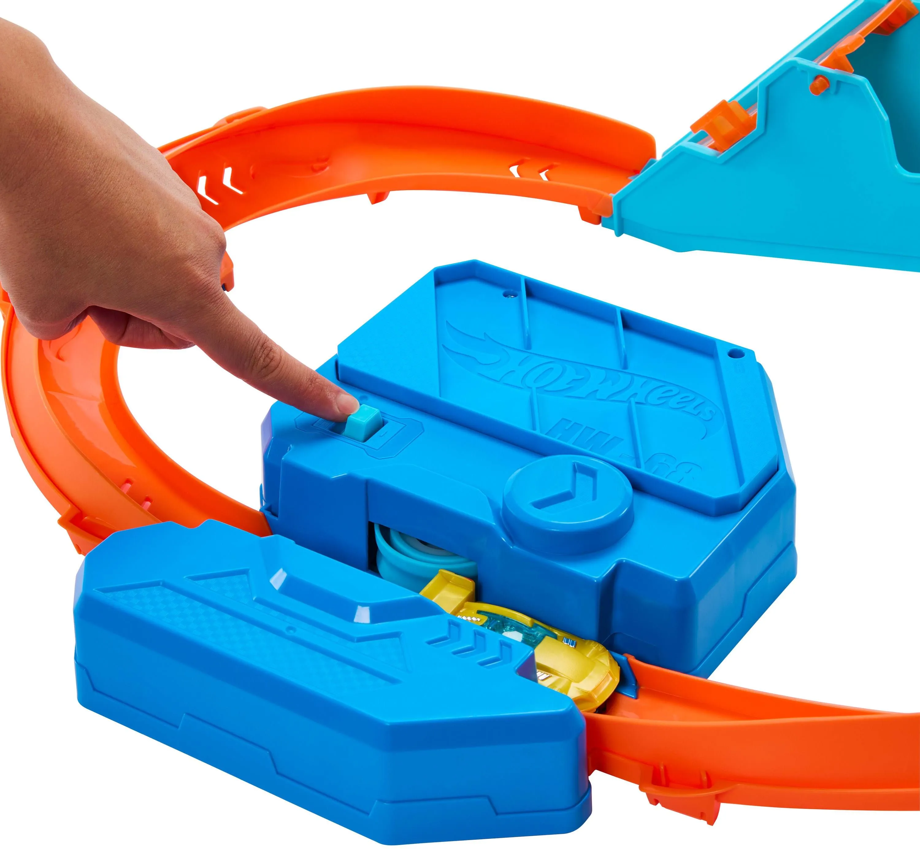 Hot Wheels Track Creator «Суперпрыжок», трек с приводом и машинкой (JDB49)