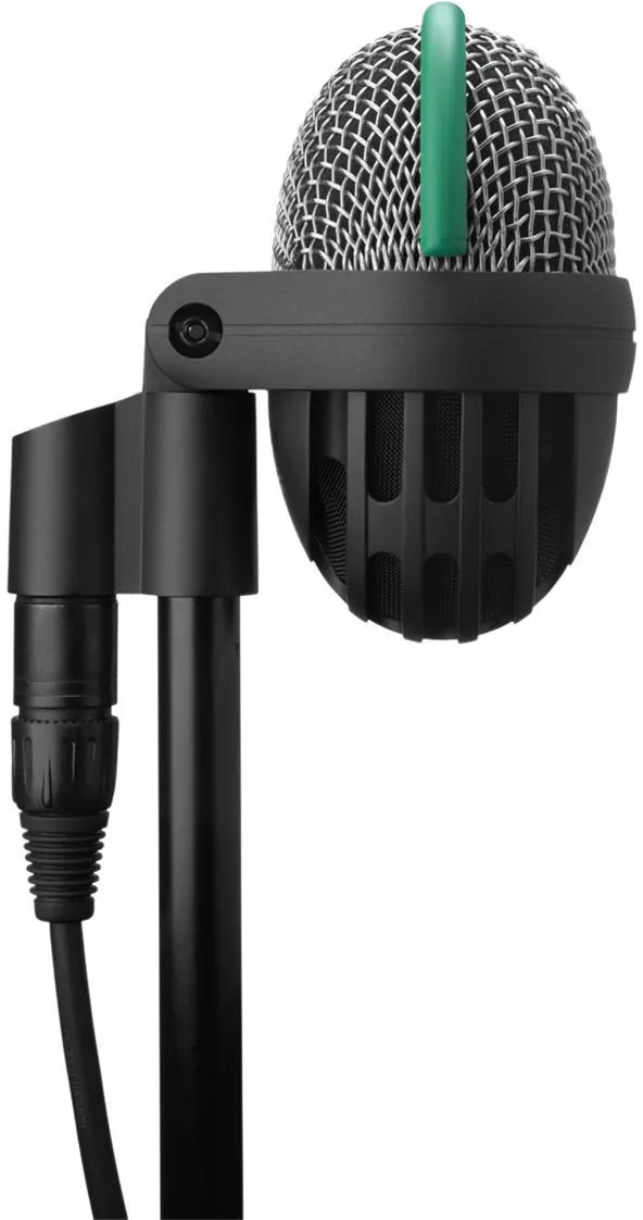 Динамический микрофон для бас-бочки AKG D112 MKII