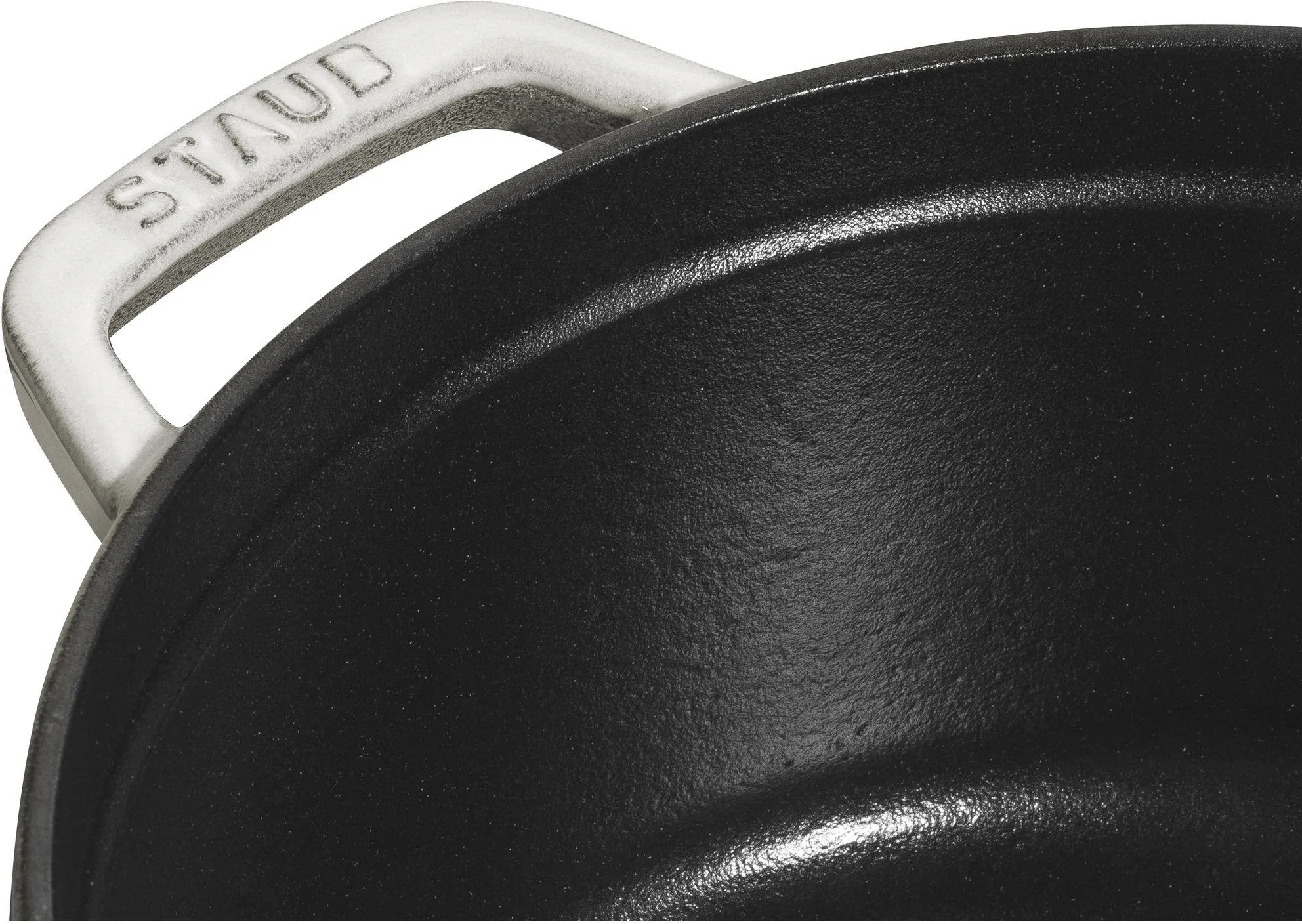 Чугунная круглая кастрюля Staub La Cocotte 3,8 л, белая трюфель 405014120
