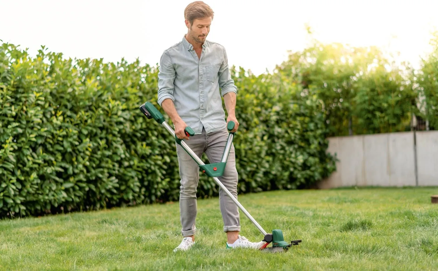 Аккумуляторный триммер Bosch UniversalGrassCut 18V-260 06008C1D05