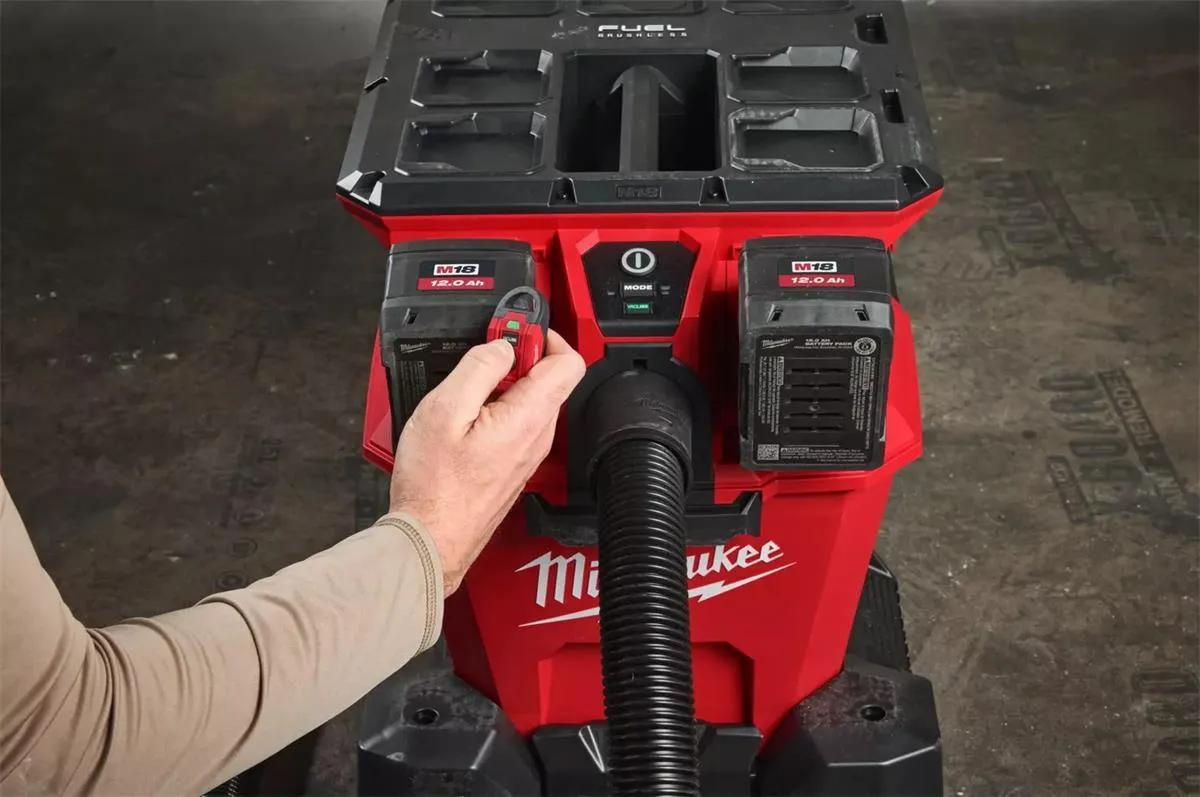 Аккумуляторный промышленный пылесос Milwaukee M18 F2VC23LG2-0 NEXUS 23 л, класс L, без АКБ и ЗУ