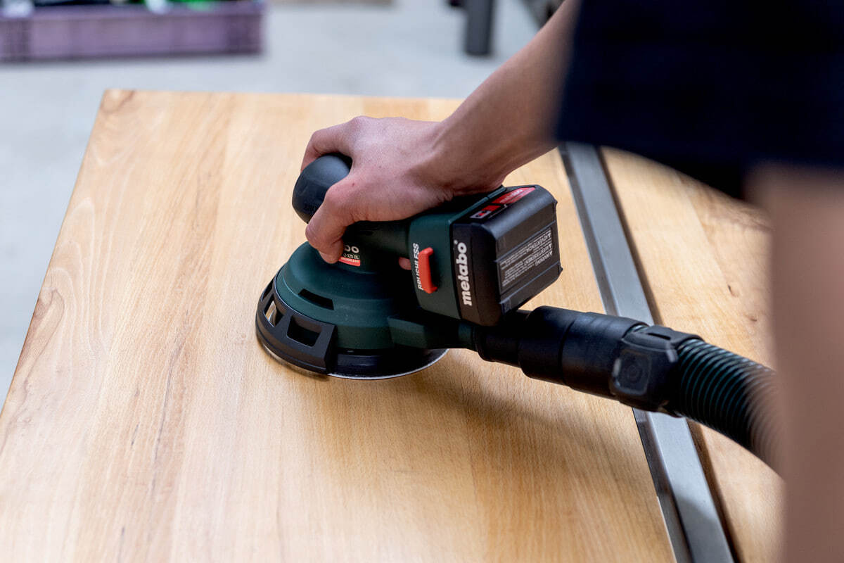 Аккумуляторная эксцентриковая шлифмашина Metabo SXA 18 LTX 150 BL 600411850 без акб и ЗУ