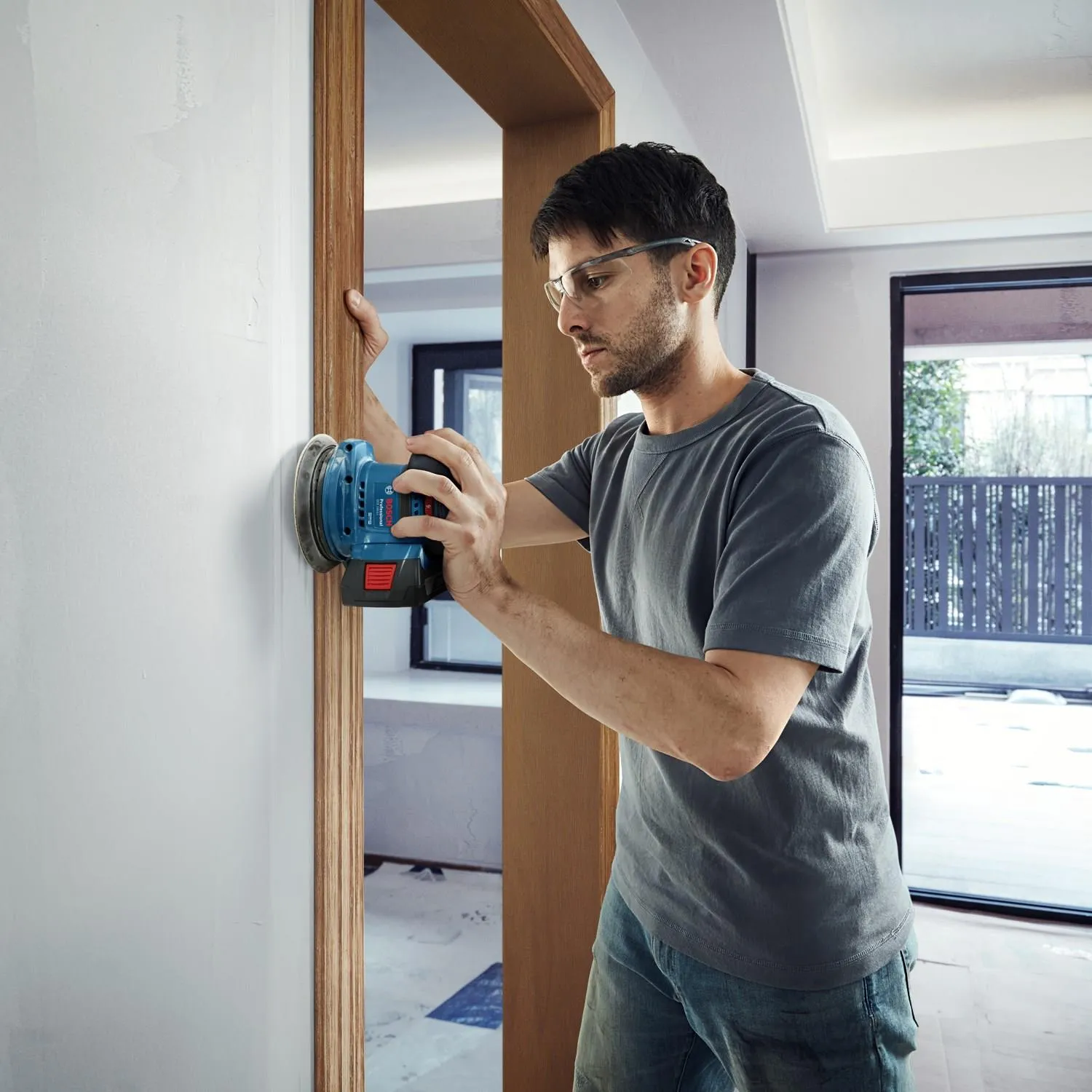 Эксцентриковая шлифовальная машина аккумуляторная Bosch GEX 185-LI Professional 06013A5021