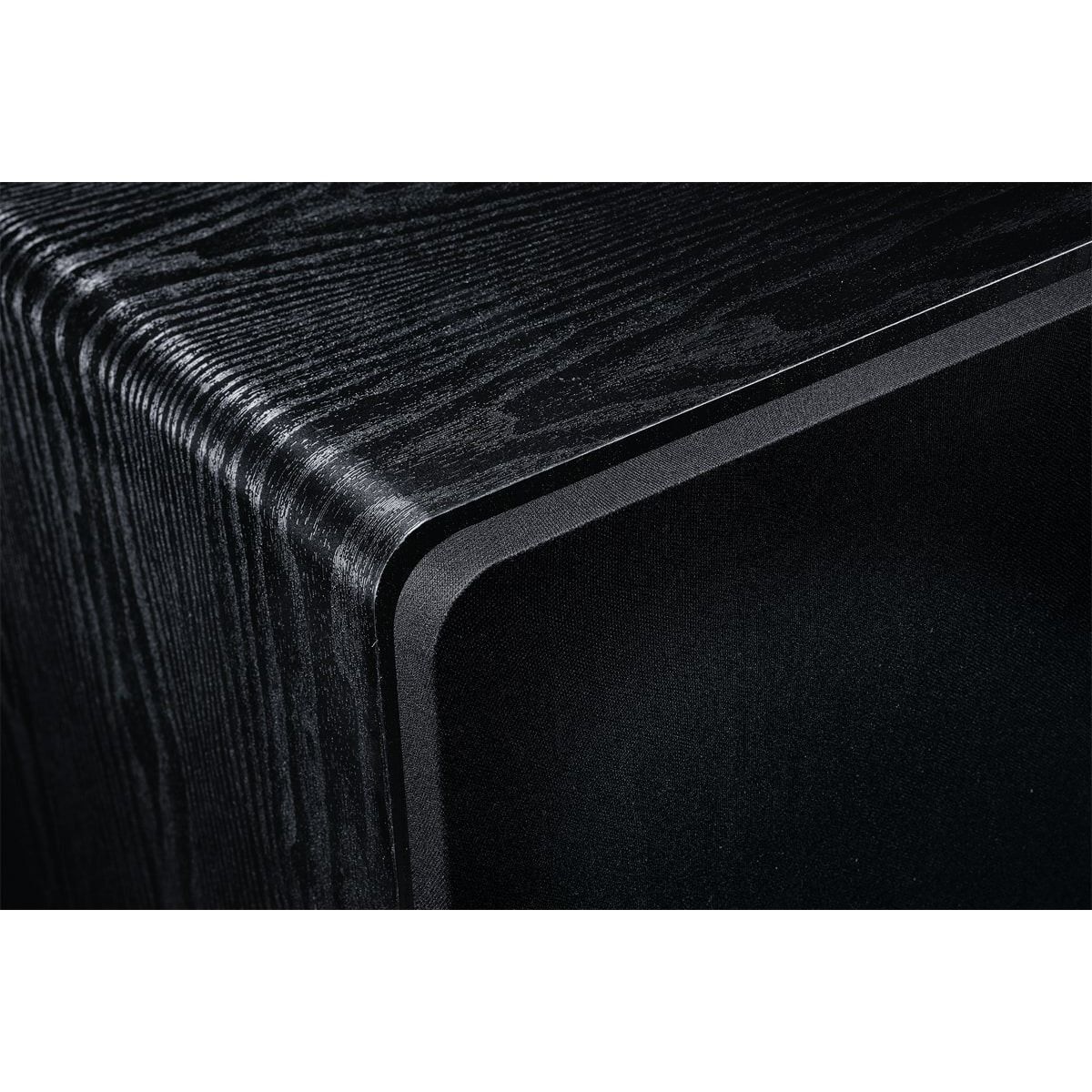 Фазоинверторный сабвуфер Magnat Alpha RS 12 black