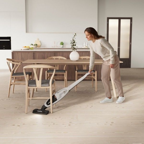 Вертикальный пылесос Electrolux Hygienic 500 Well UV ES52HB25SH