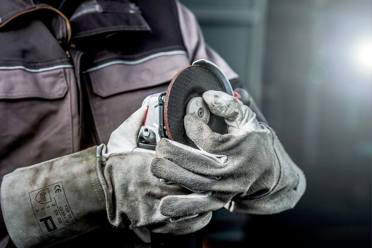 Угловая шлифмашина сетевого питания Metabo W 13-150 Quick 603632000