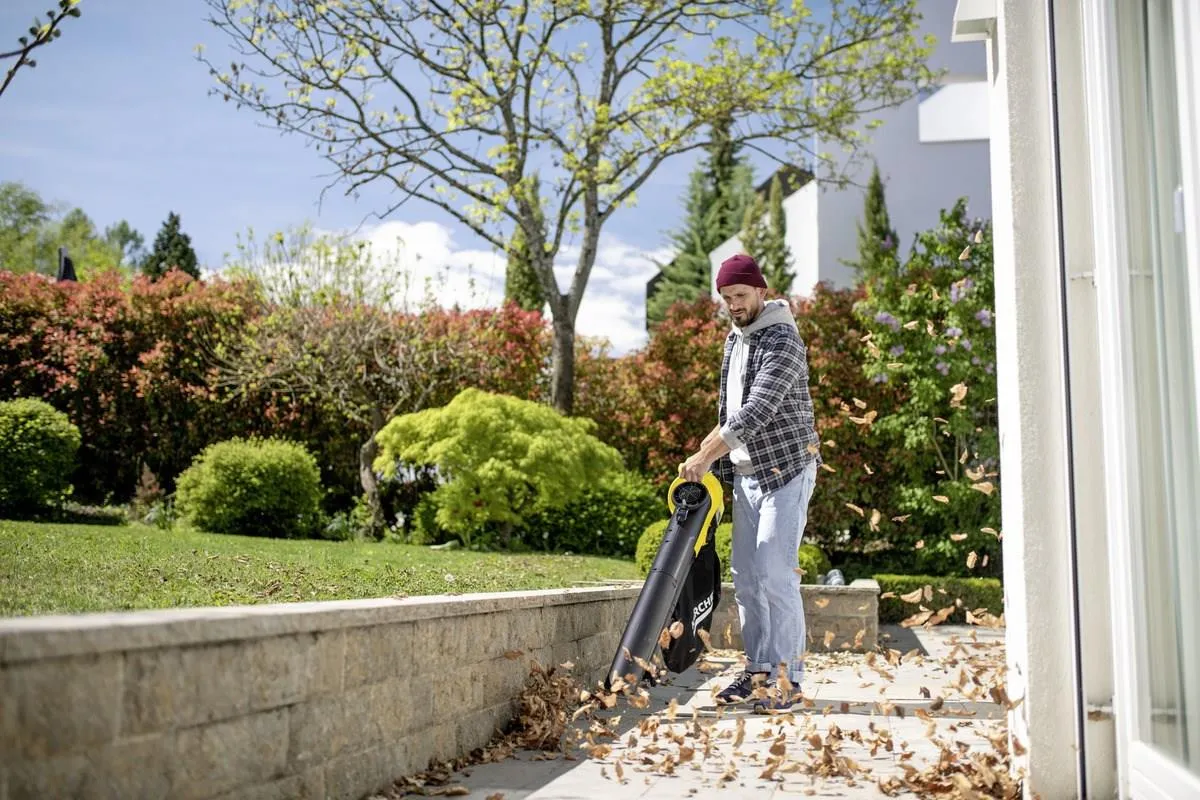 Пылесос для листьев KARCHER 36V BLV 36-240 (без АКБ и ЗУ) 1.444 - 170.0