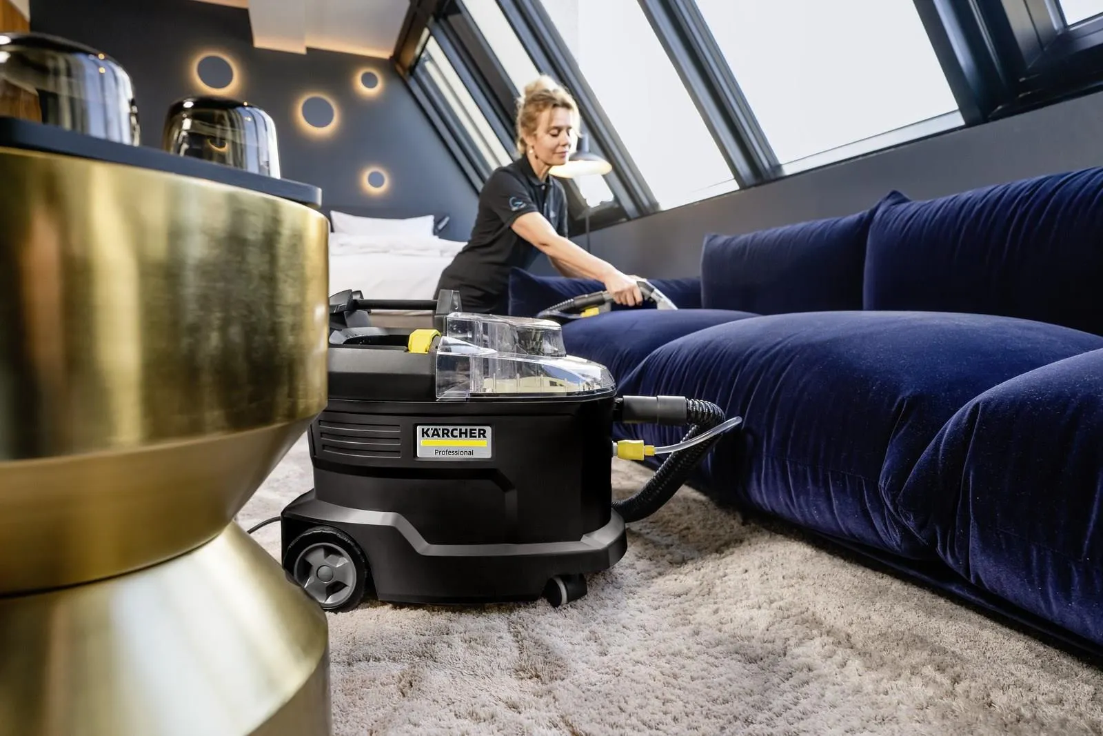 Профессиональный моющий пылесос Karcher Puzzi 8/1 Anniversary Edition 1.100-248.0
