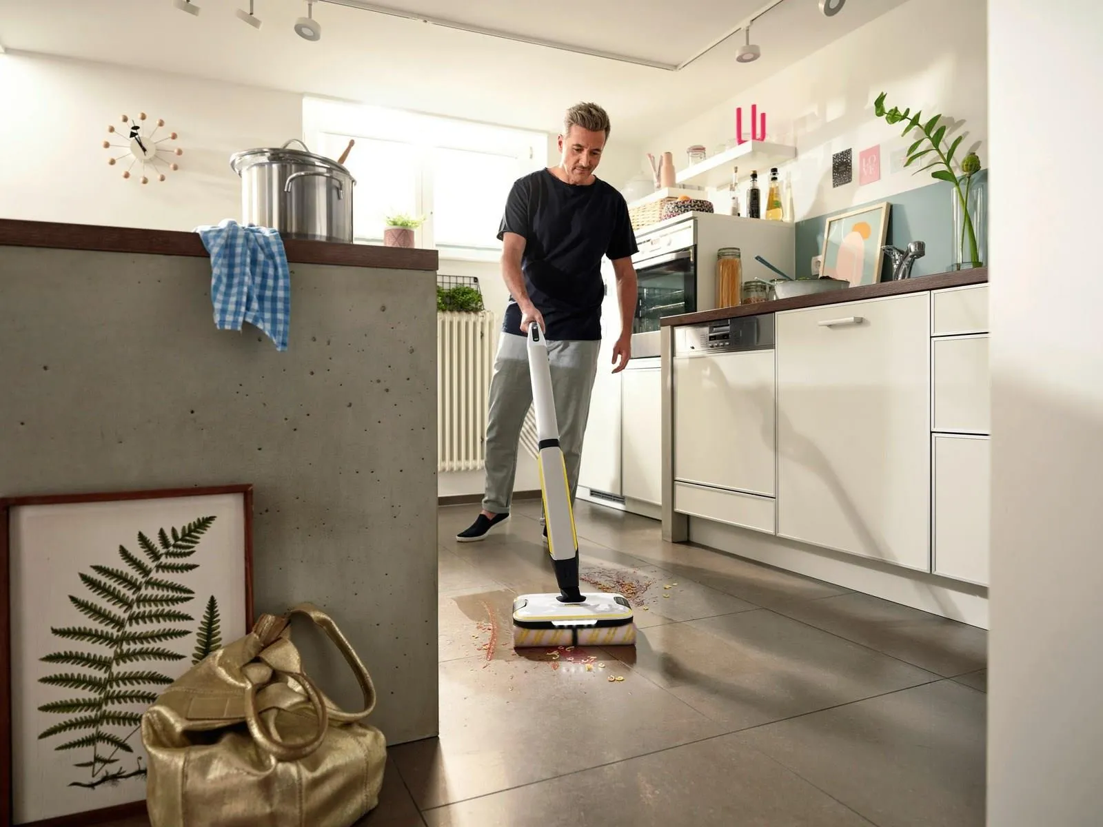 Электрическая швабра KARCHER FC 7 Cordless Plus Stone 1.055-716.0