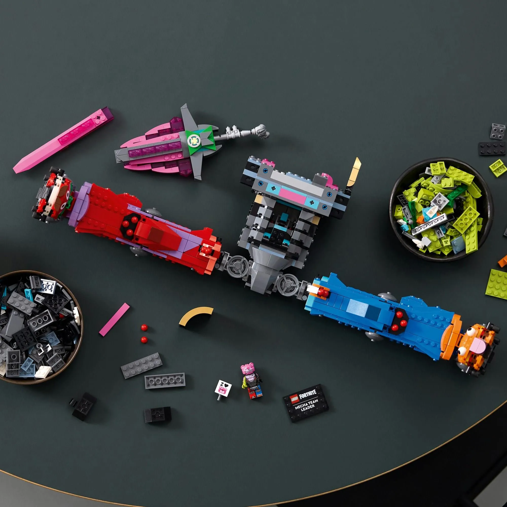 Конструктор LEGO Fortnite 77078 Командир Мехо