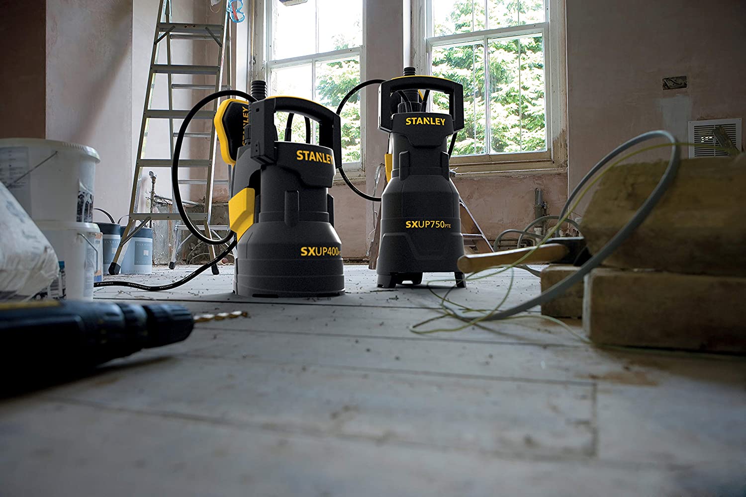 Садовая помпа Stanley SXUP400PCE 400W/9000L