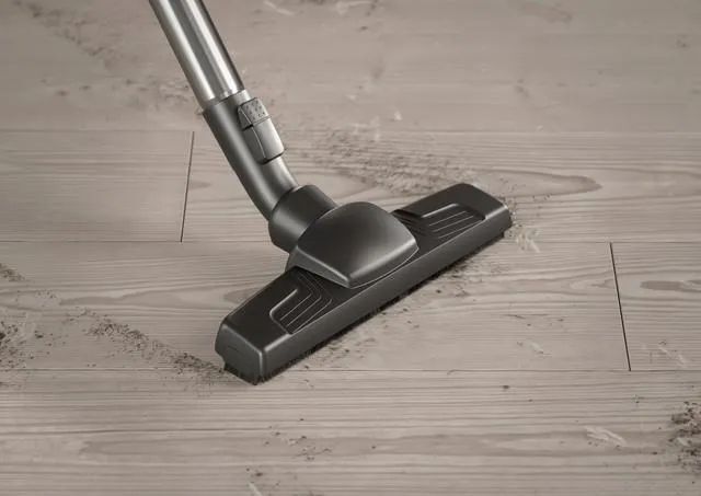 Пылесос Electrolux Clean 600 EB61C3WBL