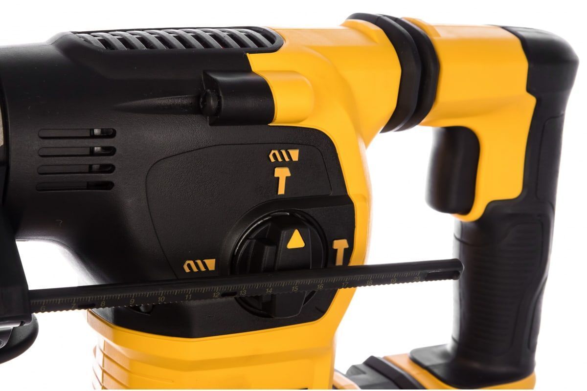 Перфоратор DeWalt D25333K-QS