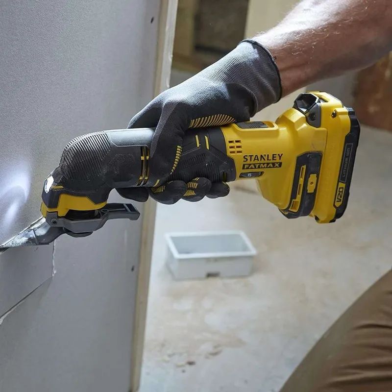 Многофункциональный инструмент (мультитул) аккумуляторный Stanley Fatmax V20 бесщёточный, без аккумулятора (SFMCE510B-XJ)
