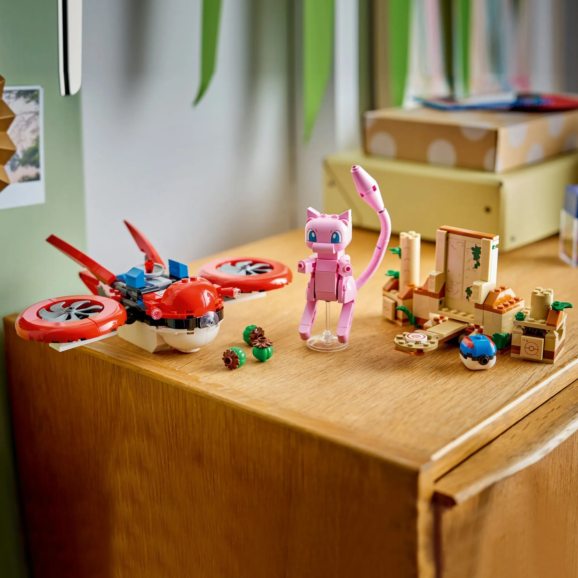 Конструктор LEGO Pokemon 72161 SMART Play: Поиск мифического дрона Мью