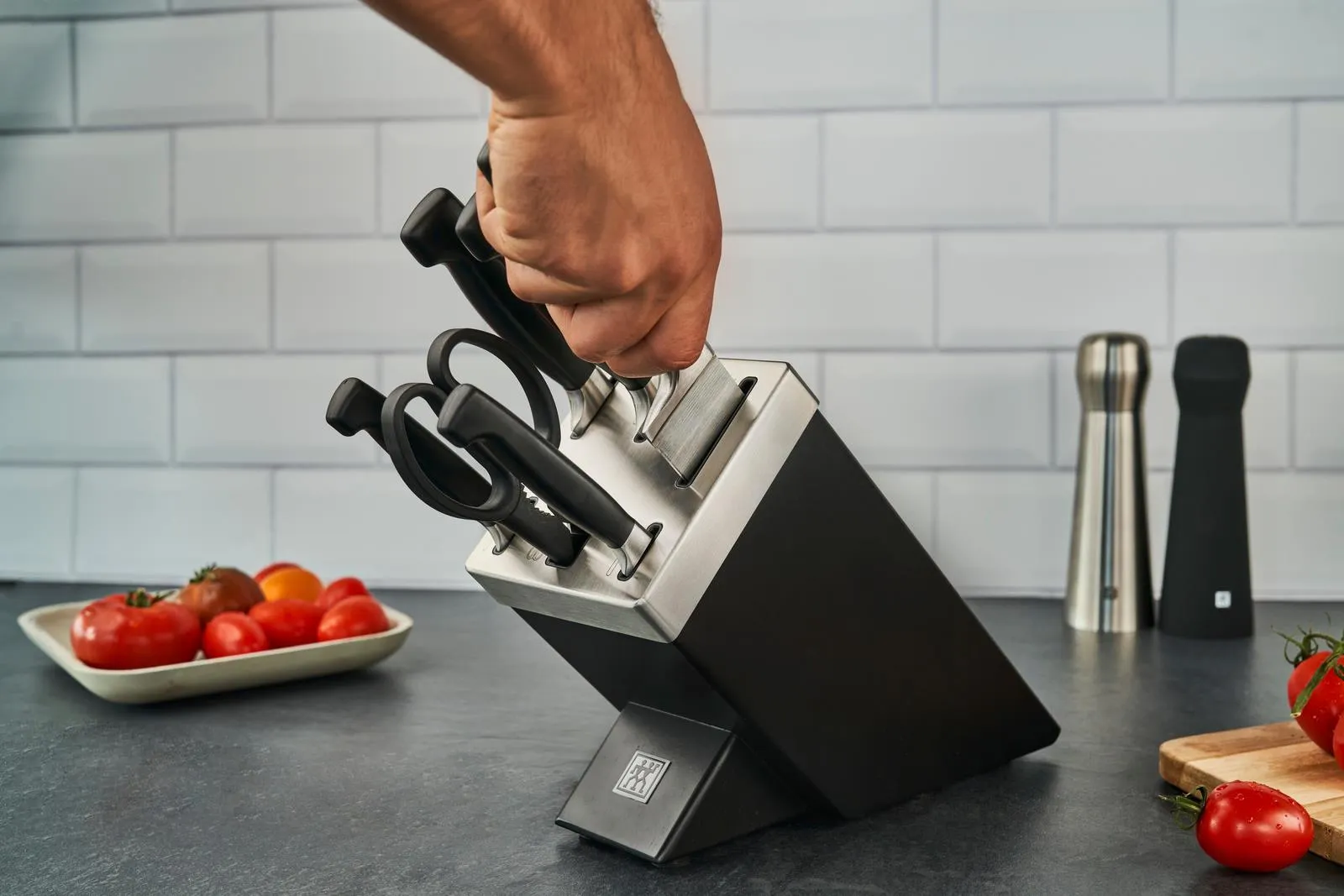 Набор ножей в самозатачивающемся блоке Zwilling Four Star Black 351450070