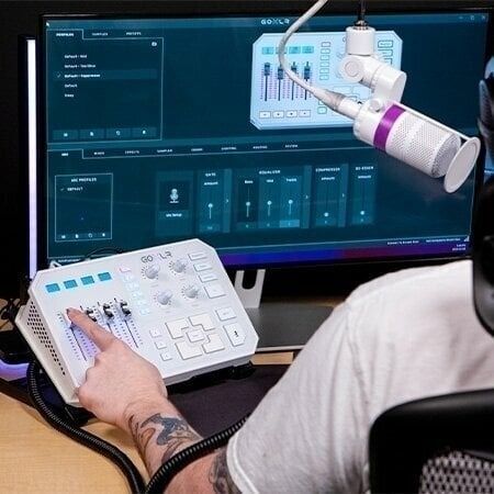 Внешняя звуковая карта TC-Helicon Go XLR, белый