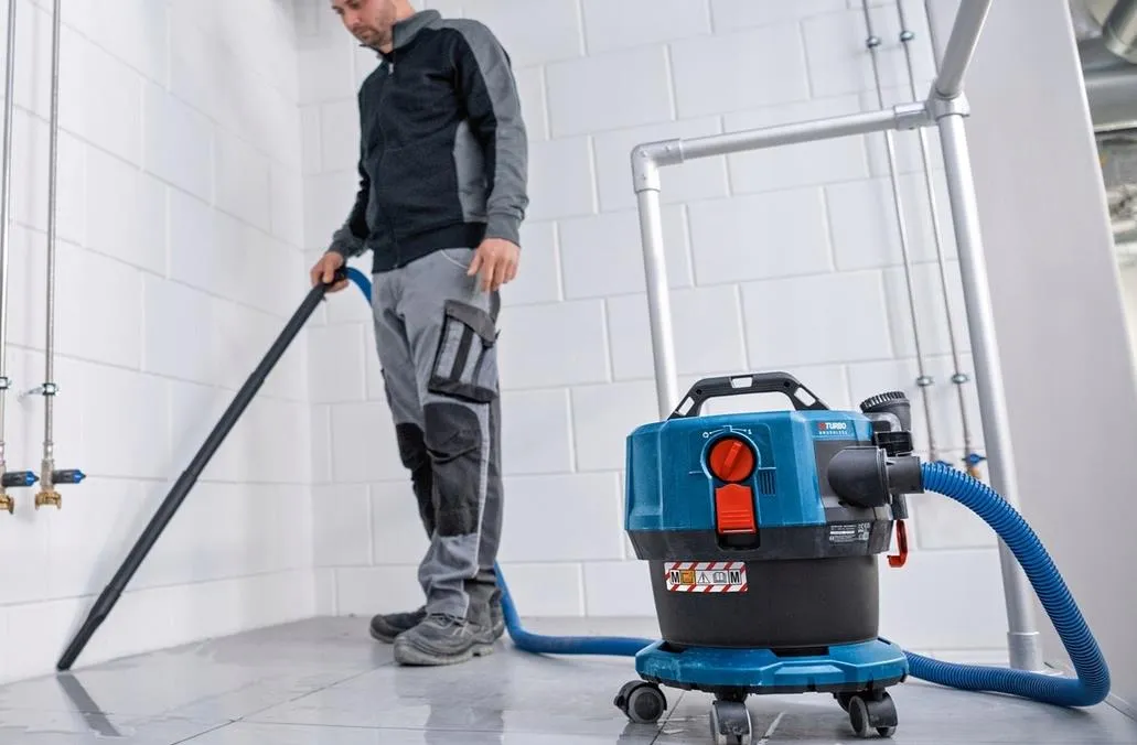 Аккумуляторный пылесос класса M Bosch GAS 18V-12 MC Professional 06019K2000