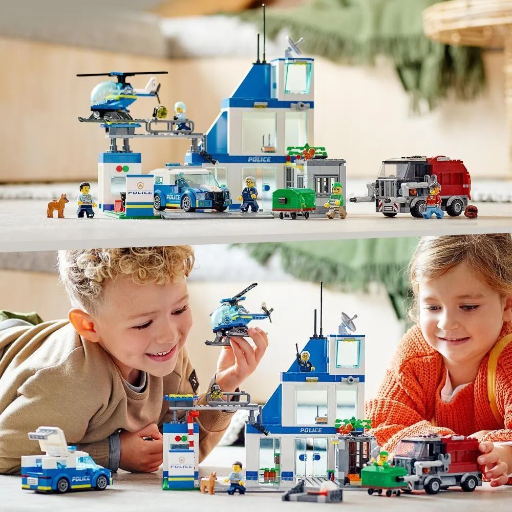 Конструктор LEGO City 60316 Полицейский участок