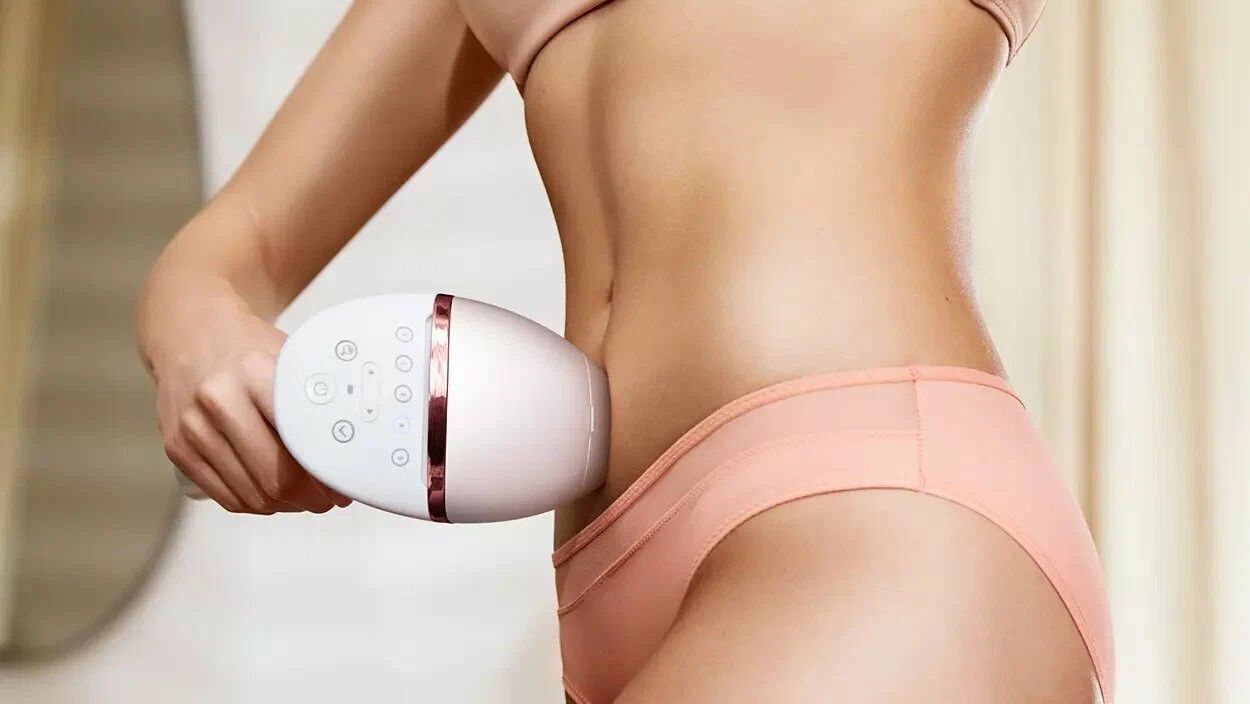 Фотоэпилятор Philips Lumea Prestige BRI 959