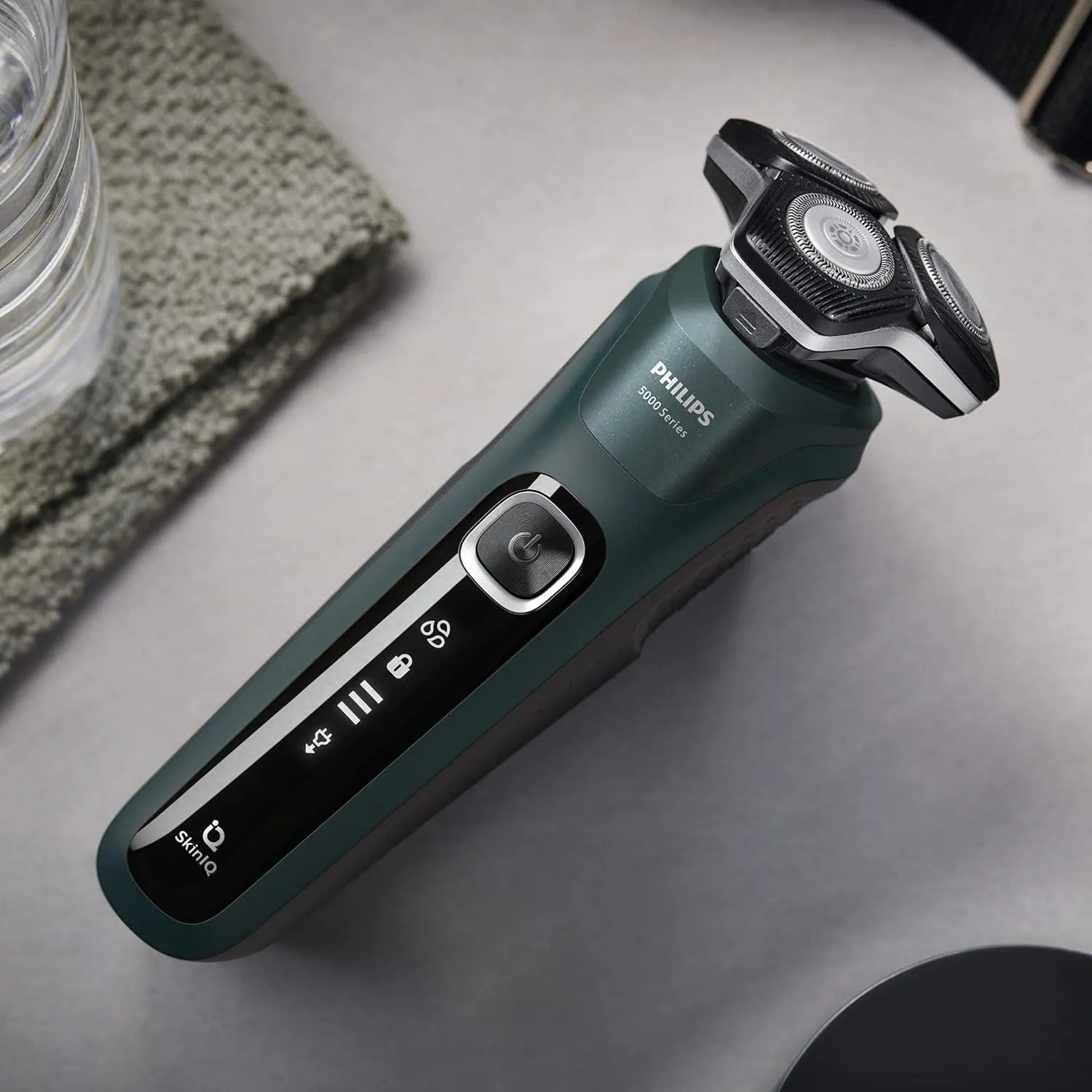 Электробритва Philips Series 5000 SkinIQ S5884/35