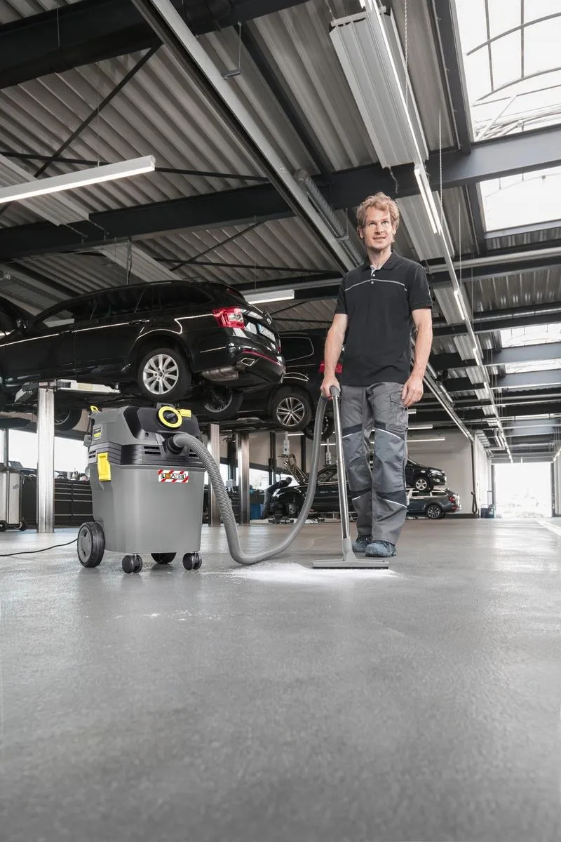 Пылесос KARCHER NT 40/1 AP L 1.148-321.0