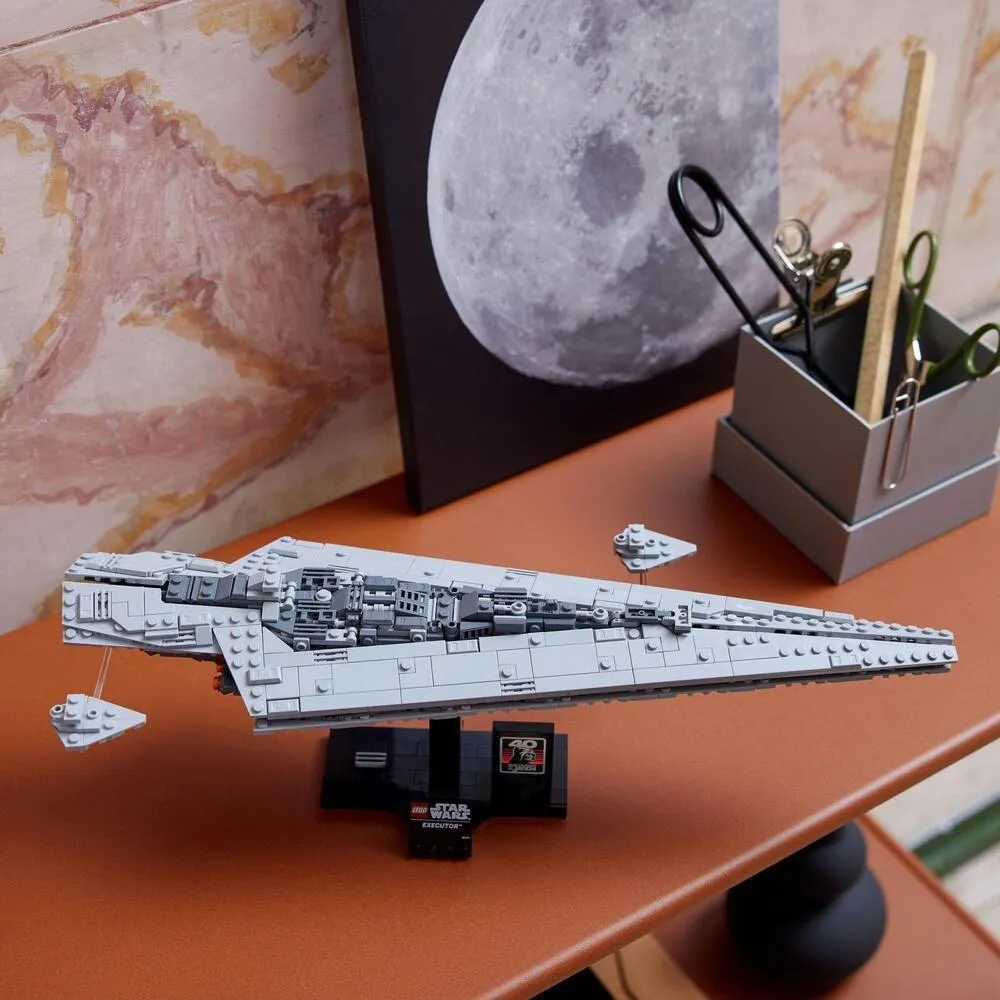 Конструктор LEGO Star Wars 75356 Звёздный суперразрушитель типа Executo