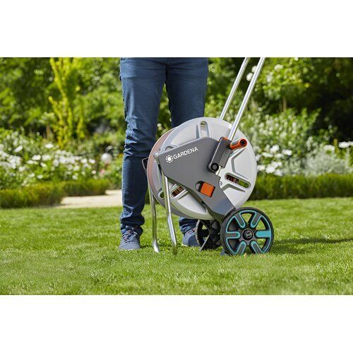Металлическая тележка для шлангов GARDENA AquaRoll M 18541-20.000.00